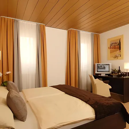 Adler Garni Ξενοδοχείο Όστφιλντερν